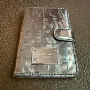 Michael Kors Metallic Silver Wallet
